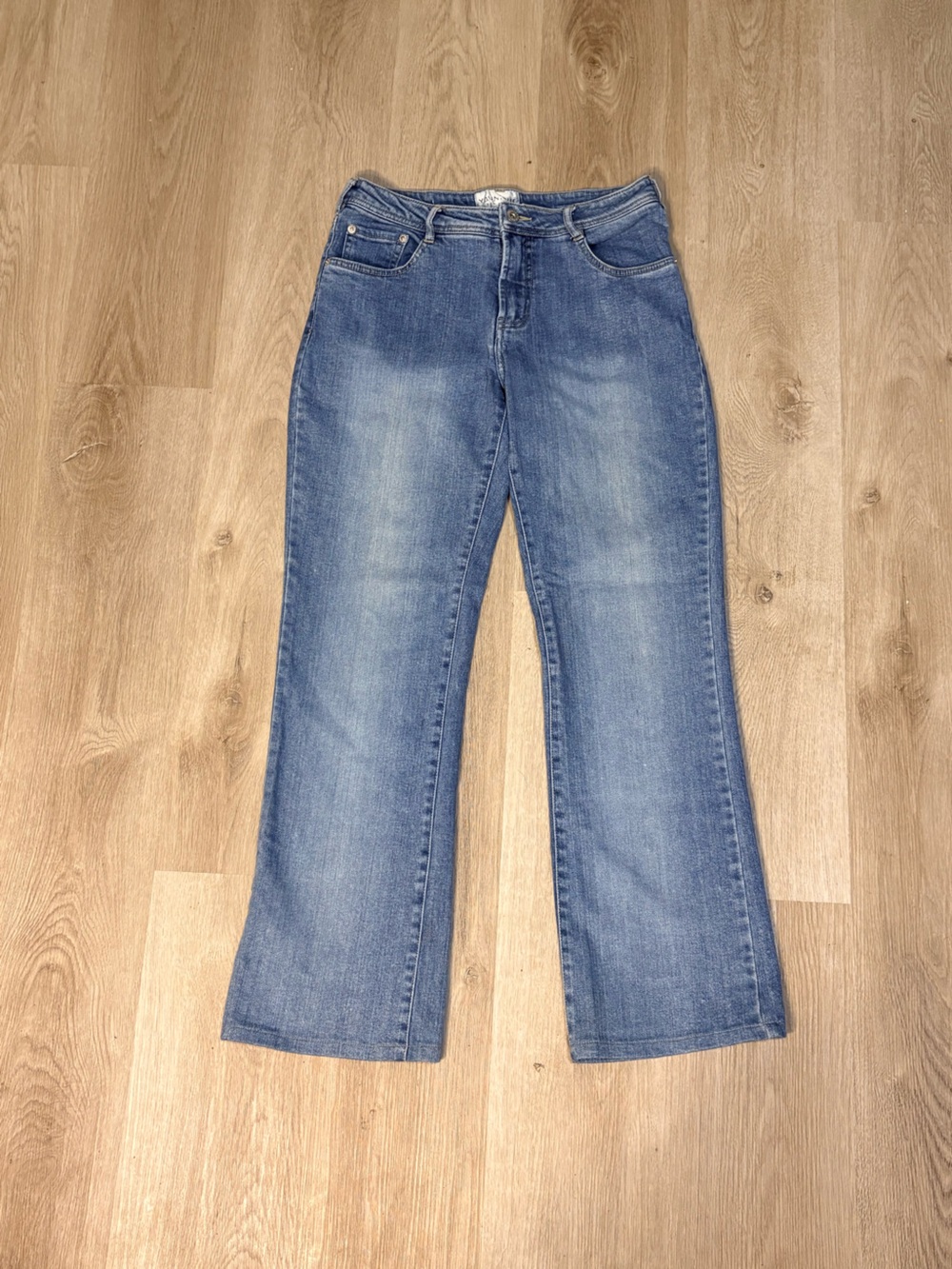 Younique High Rise Bootcut Jeans Women’s Size 9 Stretch Light Wash Denim